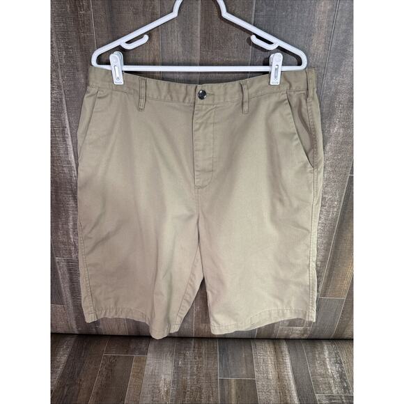 Volcom Shorts Mens Size‎ 36 Beige Chino Corpo Class Skater Casual Y2K - Picture 1 of 11